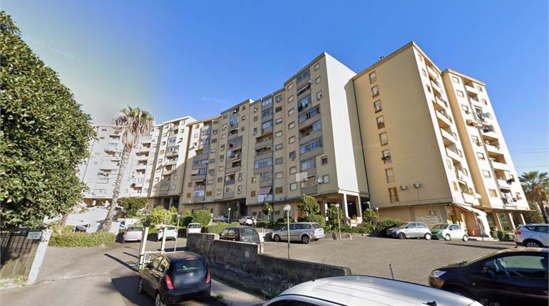 Appartamento in Viale Castagnola con posto auto