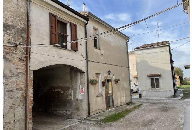  Appartamento all'asta  Via Provinciale Modena 126