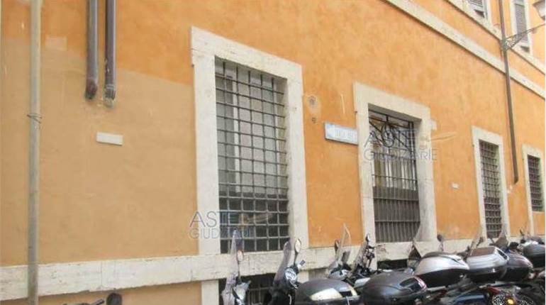 Appartamento all'asta Via San Paolo Alla Regola